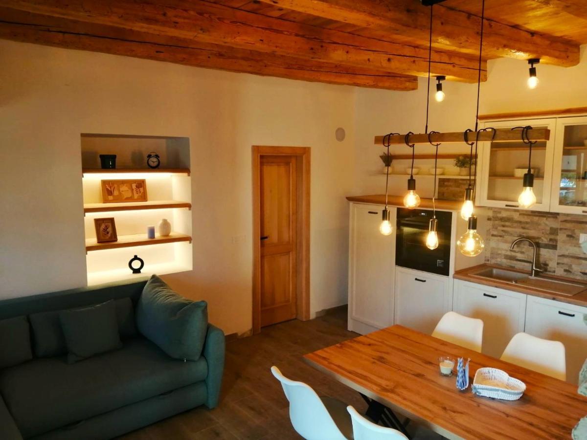 Apartments Dalmatian Stone House Turanj Exterior foto